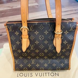 Beautiful Louis Vuitton Monogram Leather Tote❤️🌈
